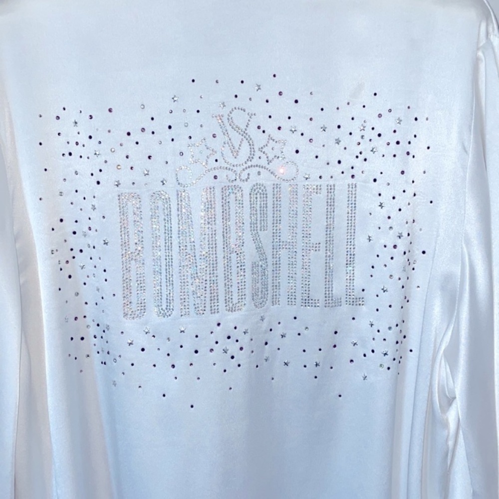 Victoria’s Secret Bombshell White Satin Robe 💋 - Picture 4 of 7